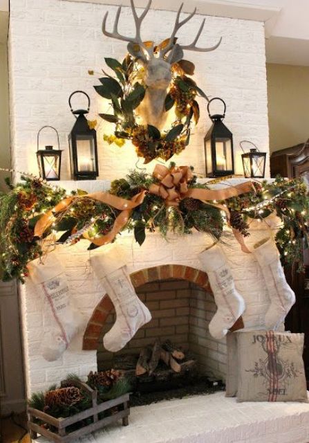 30 Adorable Indoor Rustic Christmas Décor Ideas - DigsDi
