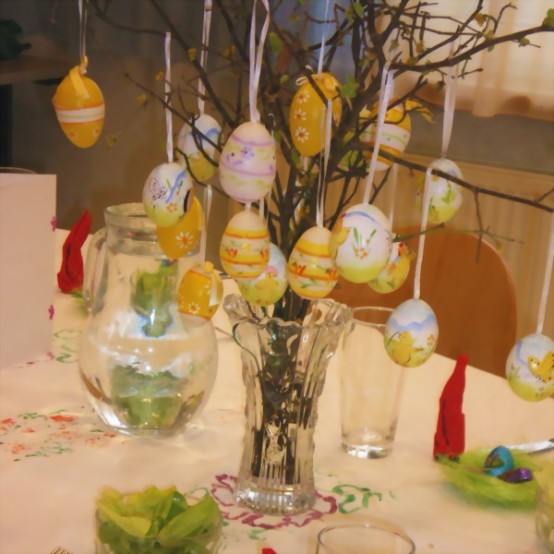 34 Amazing Easter Centerpiece Ideas For Any Taste - DigsDi