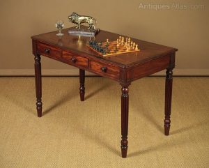 Gillows Style Mahogany Side Table Or Desk C.1820. - Antiques Atl