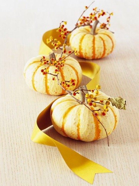 awesome-pumpkin-centerpieces-for-fall-and-halloween-table-11 .