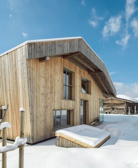 Barn-Like Alpine Cottage With Modern Interiors - DigsDi