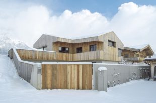 Barn-Like Alpine Cottage With Modern Interiors - DigsDi
