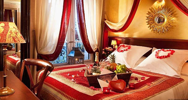 Romantic Bedrooms: How To Decorate For Valentine's D
