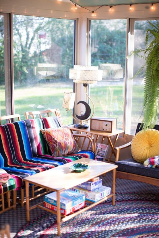 23 Beautiful Boho Sunroom Design Ideas - DigsDi