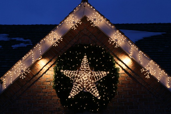Christmas Decorating Ideas With Stars: 11 Gorgeous Ideas - Decor10 .