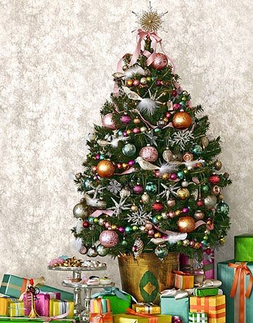 25 Small Yet Gorgeous Christmas Trees | Shelterness | Small .