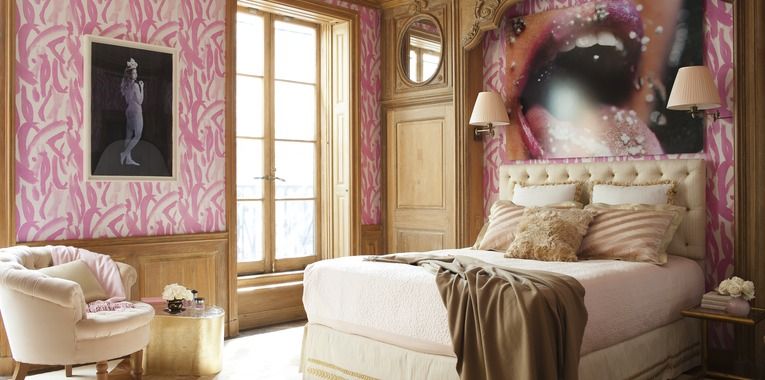Amanda Nisbet | Glamourous bedroom, Glamorous bedroom design .