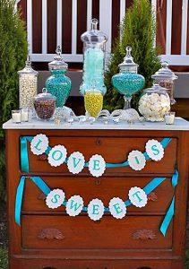 Top 10 Tips for the Perfect Candy Buffet for Your Wedding .