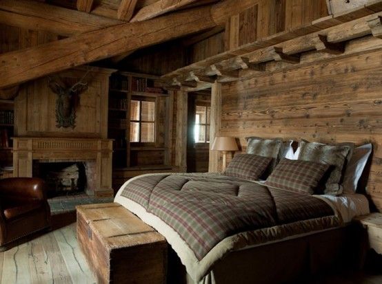 26 Comfy And Natural Chalet Bedroom Designs | Rustic bedroom .