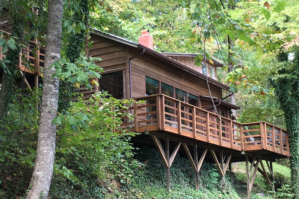 Riverfront Tree House on the Tuckaseigee - Cabins for Rent in .