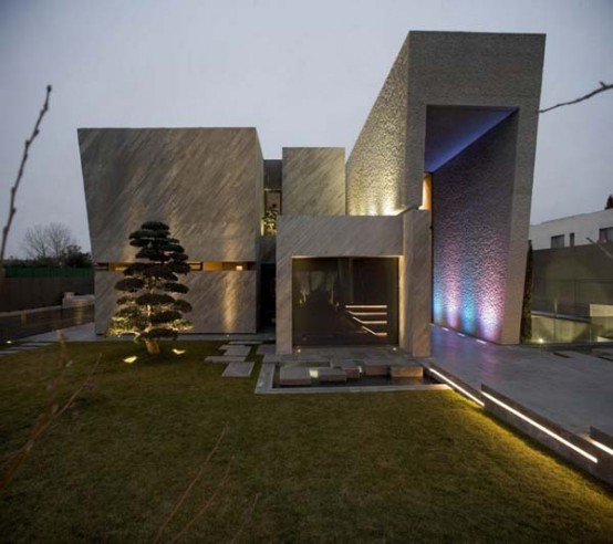 Contemporary House Sculpture In Spain