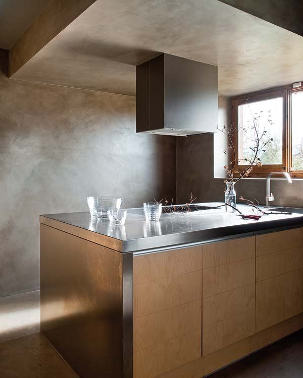 Cálida casa de montaña | Kitchen modular, Spanish interior, Hou