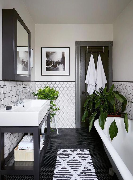 Cool Black And White Bathroom Design Ideas