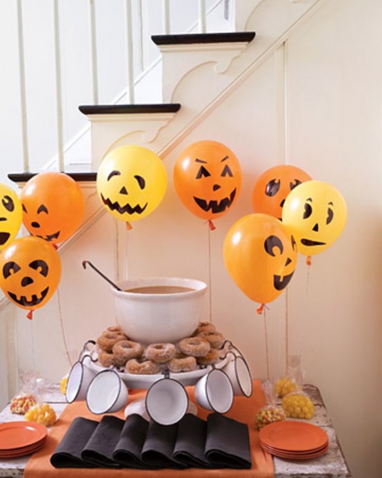 17 Cool Halloween Decorations For The Kids' Party - DigsDi