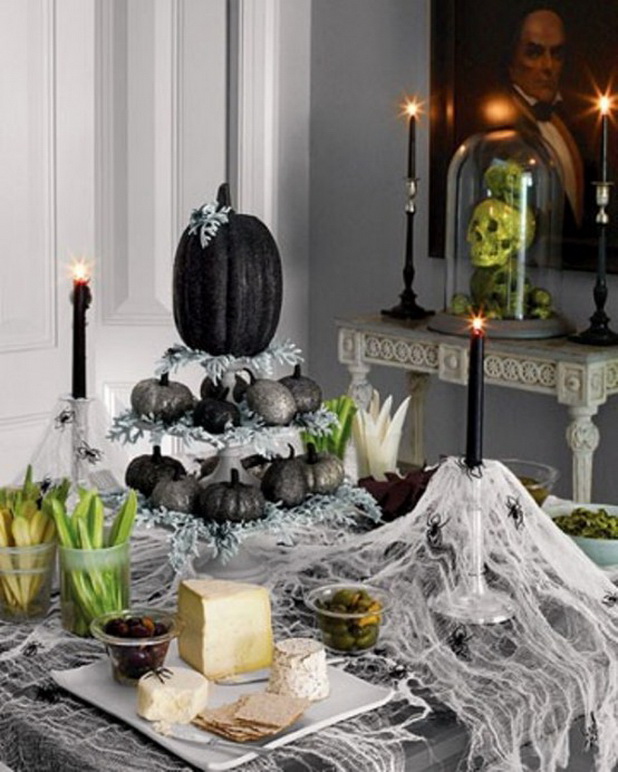 Cool Halloween Table Decor Ideas