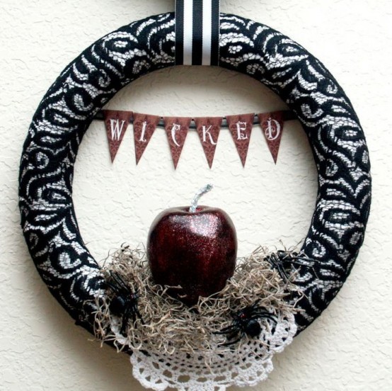 40 Cool Halloween Wreaths For Any Space - DigsDi