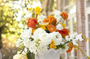 10 Cool Mother's Day Centerpieces - DigsDi