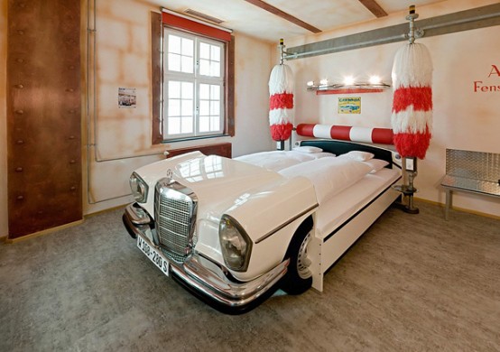 Cool Room Designs For Car Enthusiasts