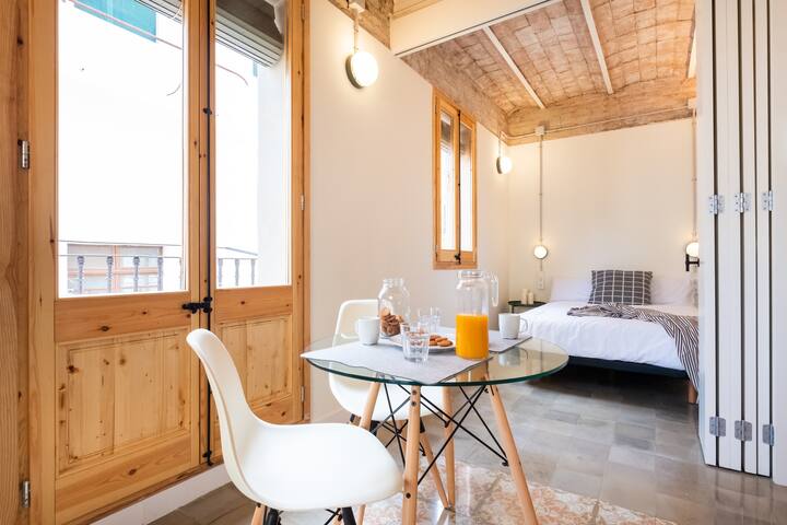 COZY APARTMENT ON THE BEACH OF BARCELONA - Apartments for Rent in .