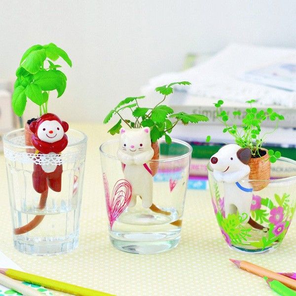 Shippon Drinking Animal Planter - Monkey - cute self-watering pot .