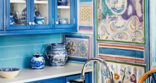 Dazzling Blue Kitchen Design For Those Who Love Vivid Colors .