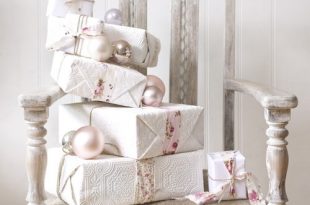 51 Exquisite Totally White Vintage Christmas Ideas - DigsDi