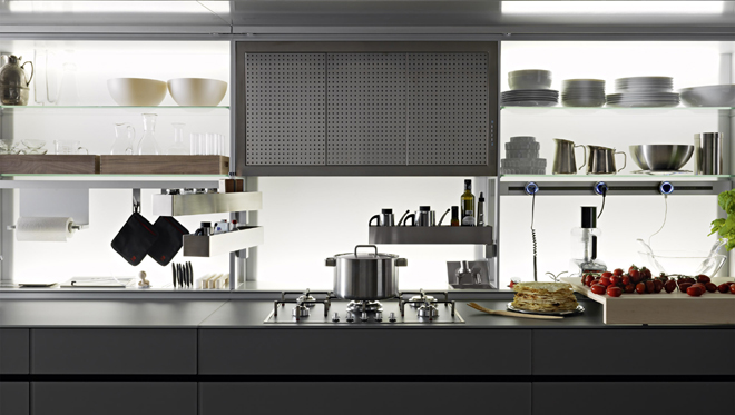 Annie's Movie Penthouse Kitchen is a Valcucine's New Logica System .