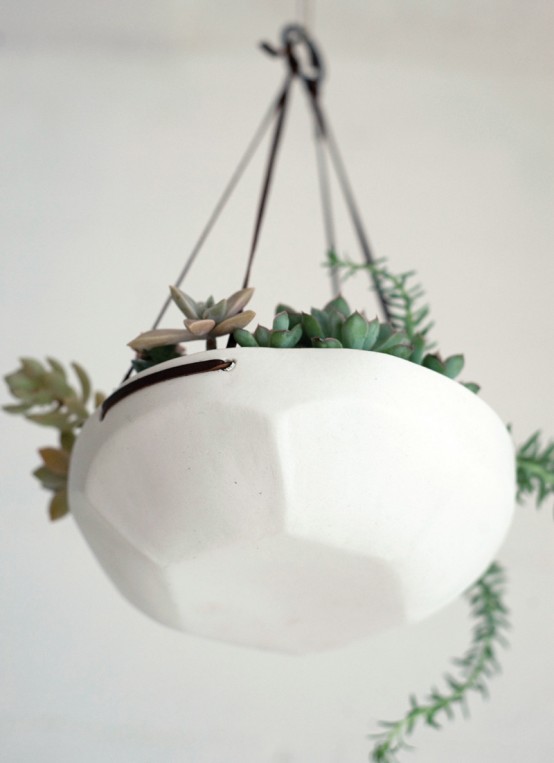 Faceted Hanging Tray That Can Be Used as As a Flowerpot - DigsDi