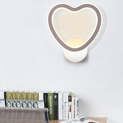 Modern Simple Style Triangle/Heart Shape LED Wall Sconce Light for .
