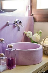 How To Decorate With Radiant Orchid: 26 Ideas - DigsDi