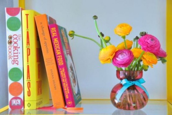 How To Display Books With Style: 5 Tips And 26 Examples - DigsDi