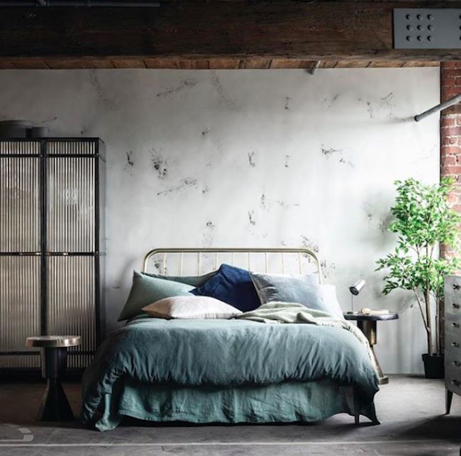 21 Industrial Bedroom Design Ideas | Small master bedroom, Small .