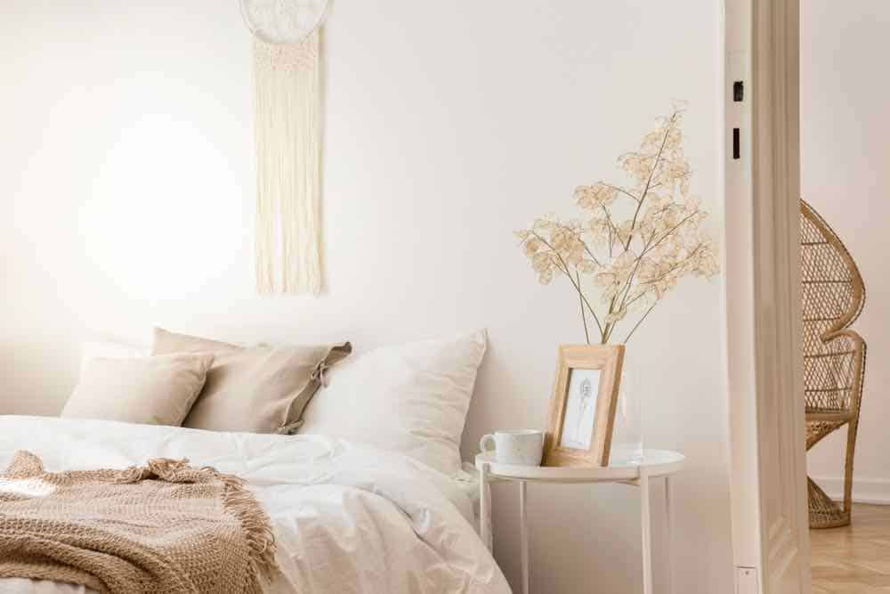 12 Ways To Use Light Beige Paint In Your Home - DIY Painting Ti