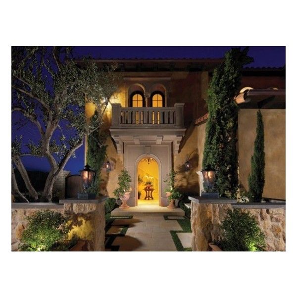 Italian-style Waterfront Villa In California Rich and Beautiful .