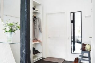 Laconic Black And White Loft With Vintage Touches - DigsDi
