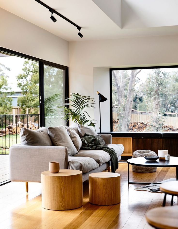 An East Ballarat Home Inspired By Iconic Australian Architecture .