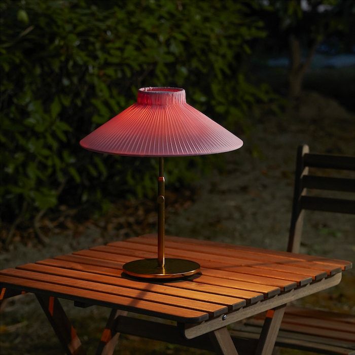 SOLVINDEN LED solar-powered table lamp, outdoor pink - IKEA in .