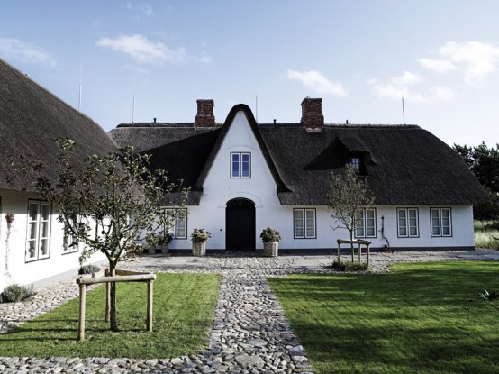 Light Minimalist House With Vintage Details In Denmark - DigsDi