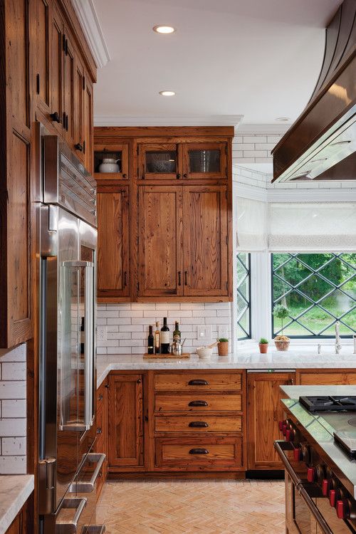 11 Stunning Farmhouse Kitchens That Will Make You Want Wood .