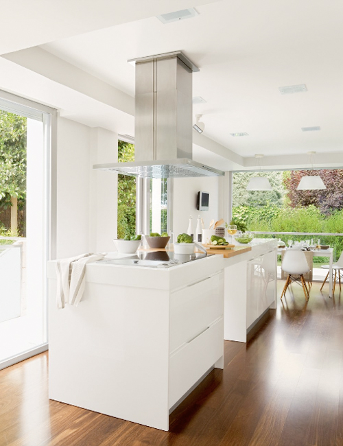 Minimalist White Kitchen With A Summer Feel - DigsDi