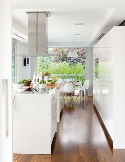 Minimalist White Kitchen With A Summer Feel | DigsDigs | White .