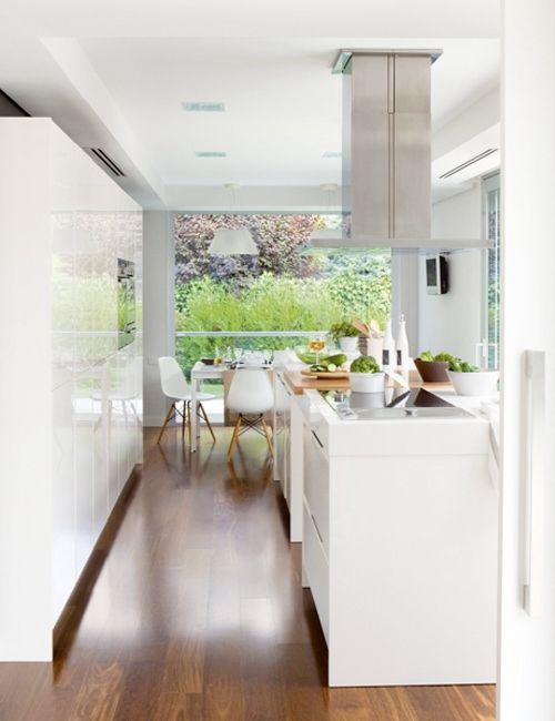 Cool Minimalist White Kitchen With A Summer Feel: Cool Minimalist .