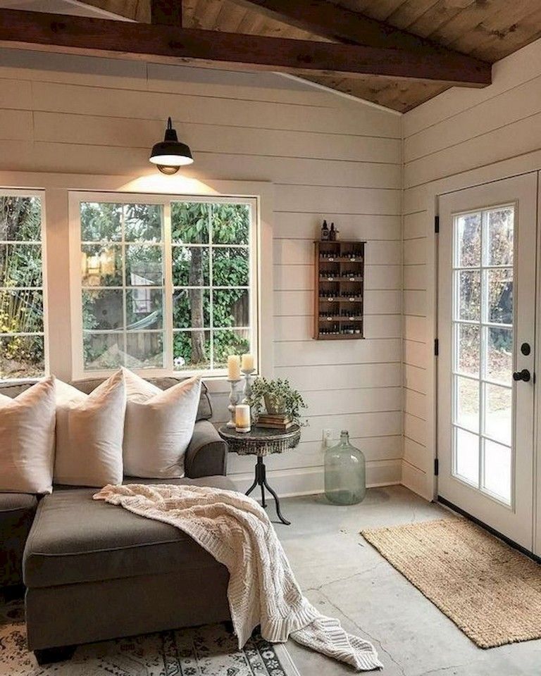 58+ Comfy Modern Farmhouse Sunroom Decor Ideas | Country house .