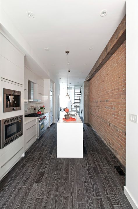 A Modern Renovation Transforms House's Interior | Interior design .