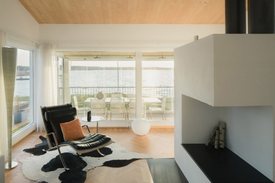 Modern Swedish Waterfront Home With Extensive Glazing - DigsDi