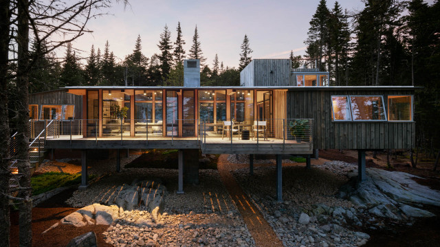 A Modern Wood-and-Concrete Cabin in Coastal Mai