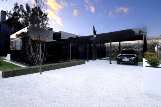 Modular Glossy Black Houses by A-Cero - DigsDi