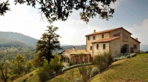 Beautiful Modern Classic Italian Villa with Tuscan Style .
