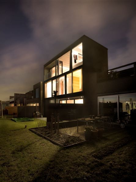 Súper chic con espacios enormes | Architecture house, House design .