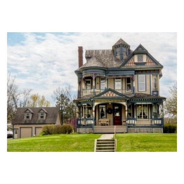 Pretty 114-Years-Old Victorian House for me and my queen (With .